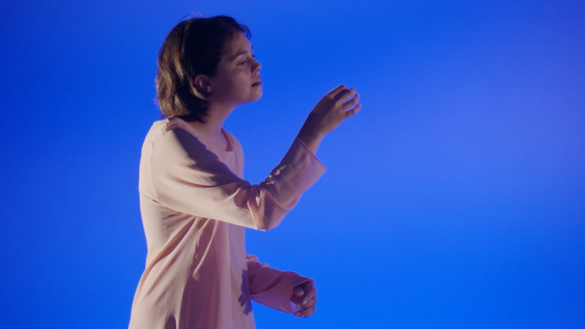 I AM LOST TO THE WORLD